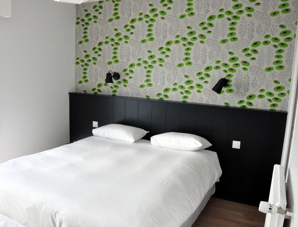 Logis Hotel Du Port Plobannalec Extérieur photo