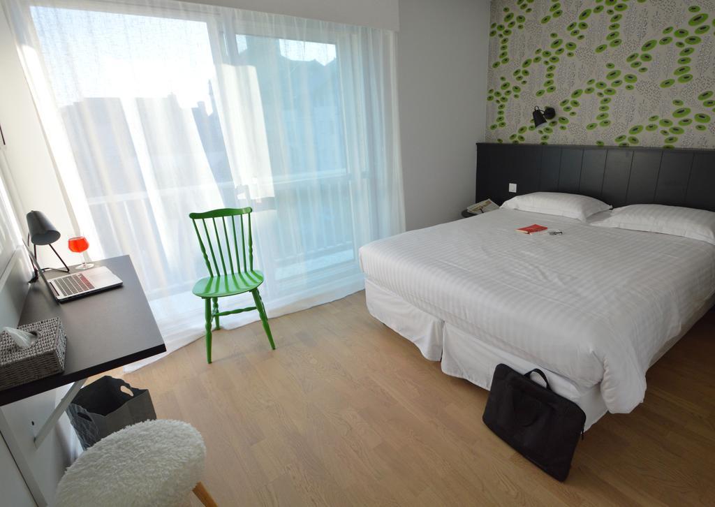 Logis Hotel Du Port Plobannalec Extérieur photo