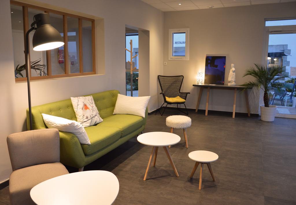 Logis Hotel Du Port Plobannalec Extérieur photo